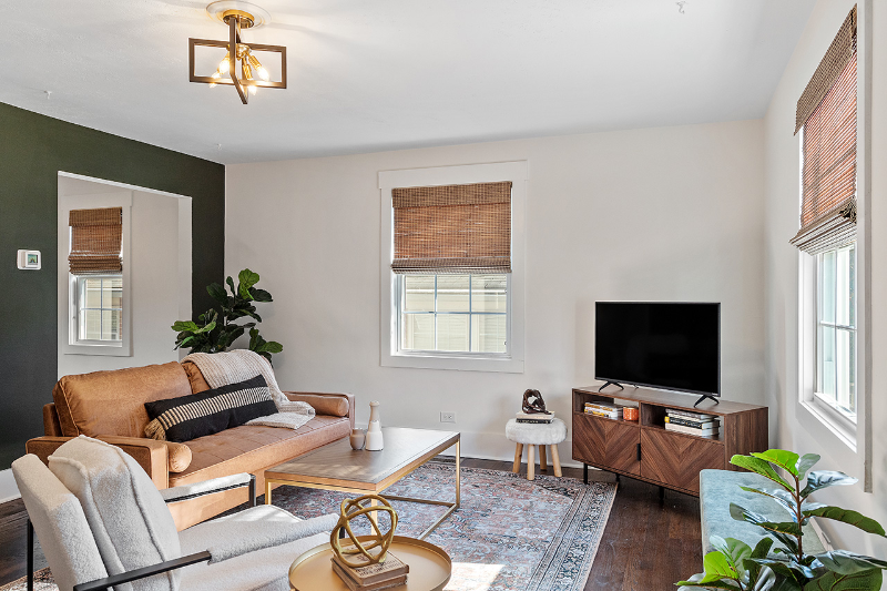 615 E Maynard Ave - Photo 4 of 20