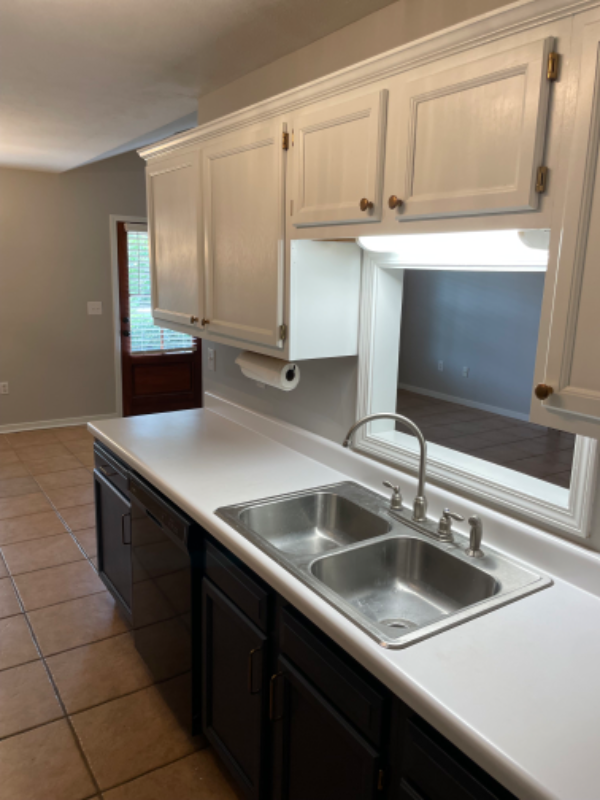 405 Audubon Cir - Photo 3 of 14