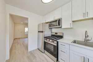 featured image of 1203 Alameda De Las Pulgas #03