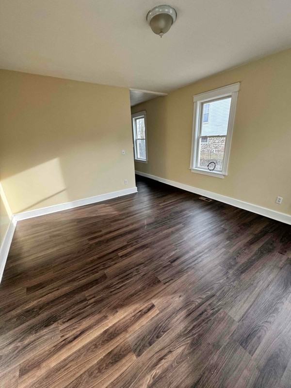 72 Gage St #1stFL - Photo 3 of 8