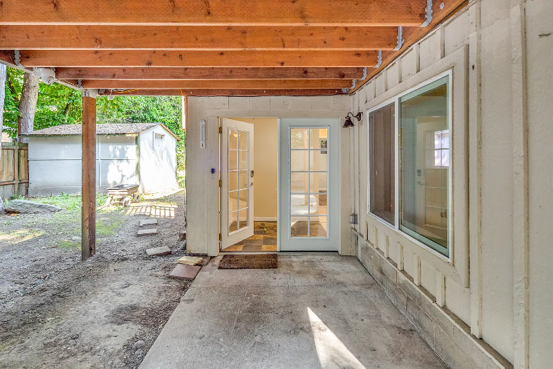 16621 Benson Rd S - Photo 4 of 20
