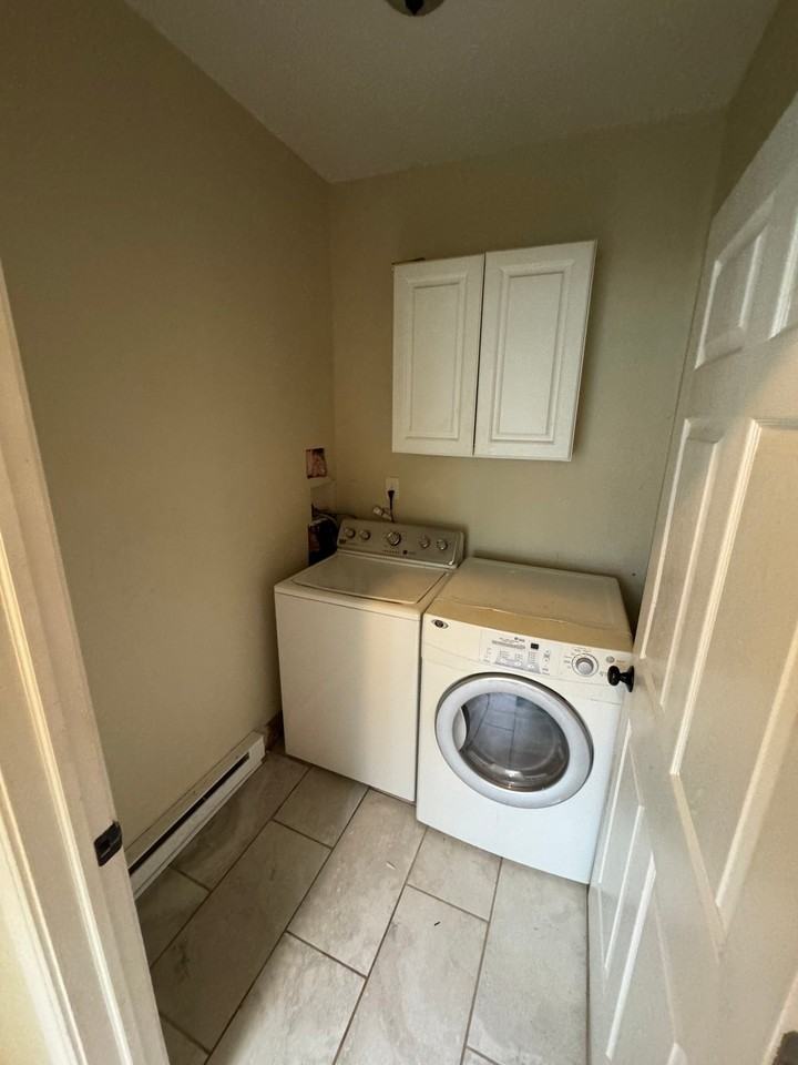 25 Elizabeth St #27 - Photo 2 of 7