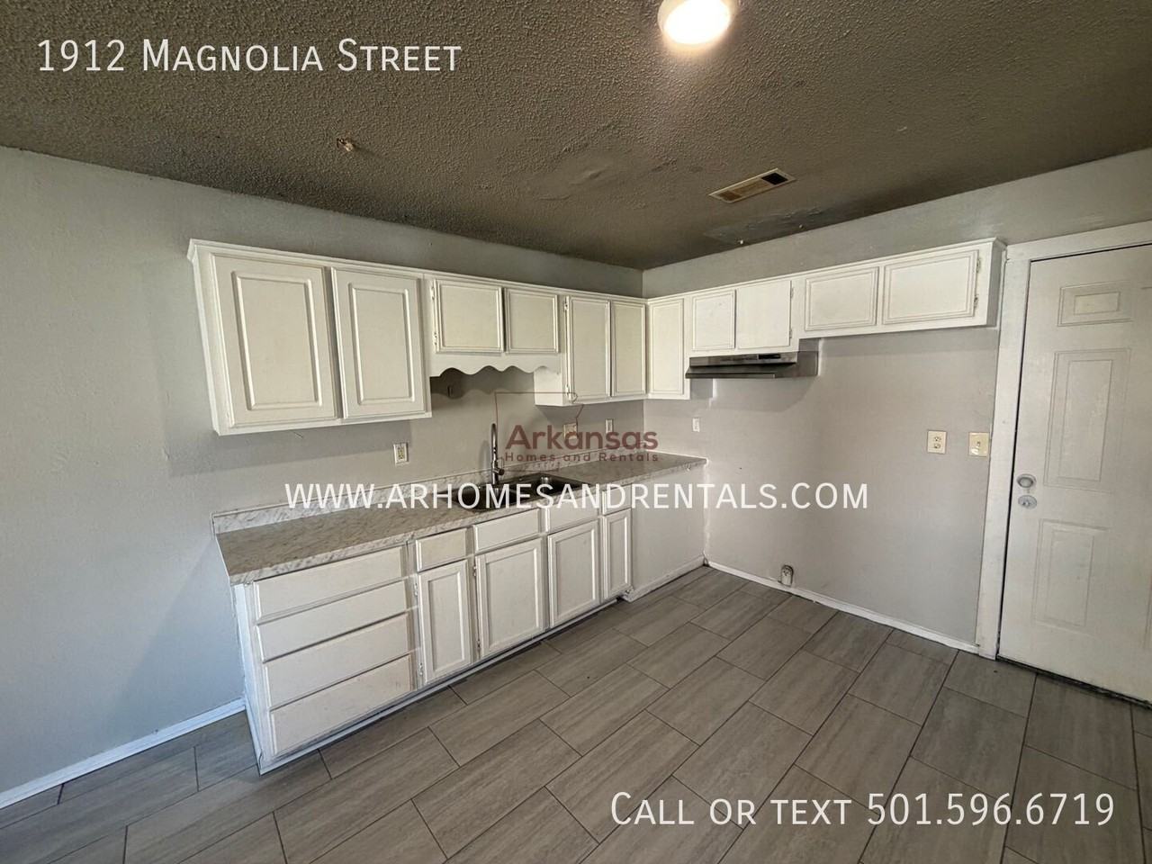 1912 N Magnolia St - Photo 5 of 11