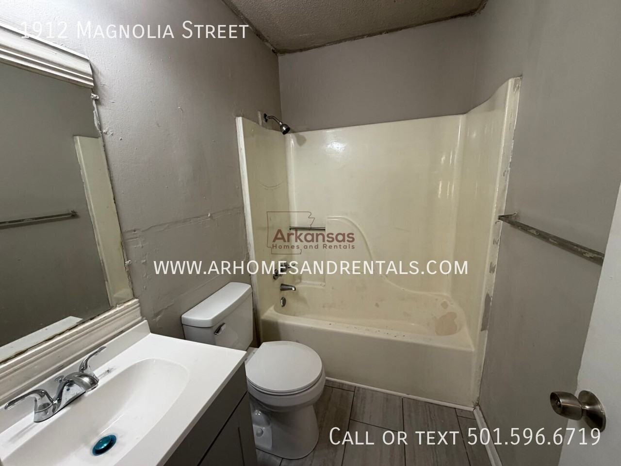 1912 N Magnolia St - Photo 6 of 11
