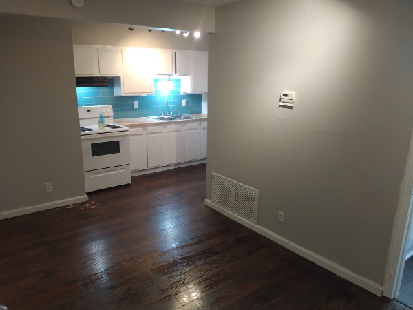 719 San Antonio St #2