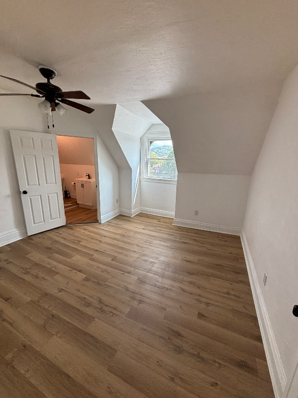 228 W Steuben St #3 - Photo 4 of 12