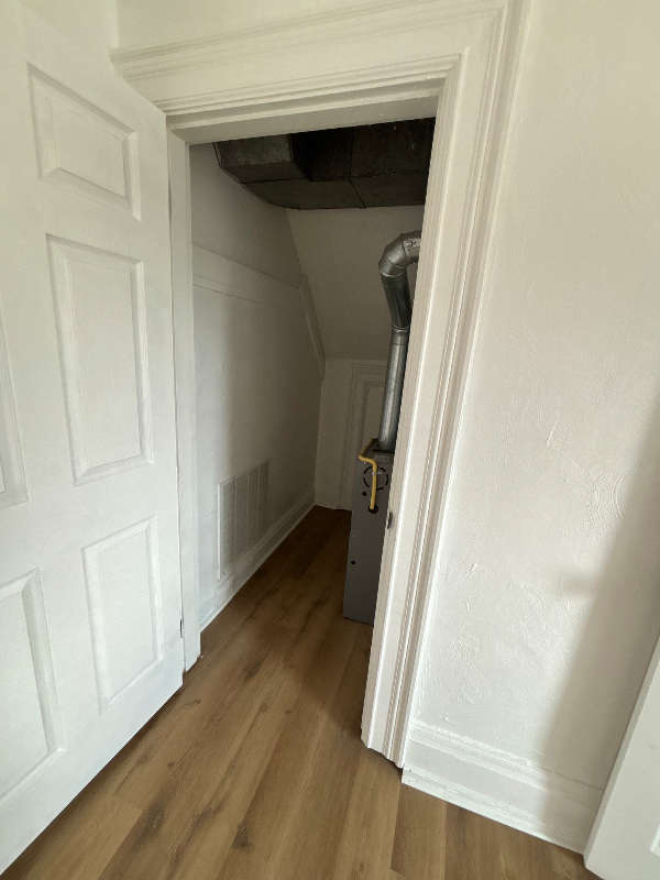 228 W Steuben St #3 - Photo 5 of 12