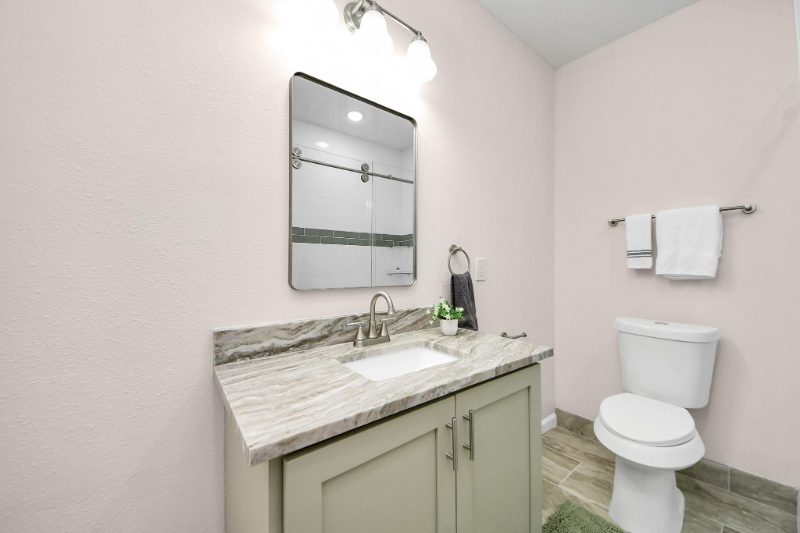 4918 Perry St - Photo 5 of 20