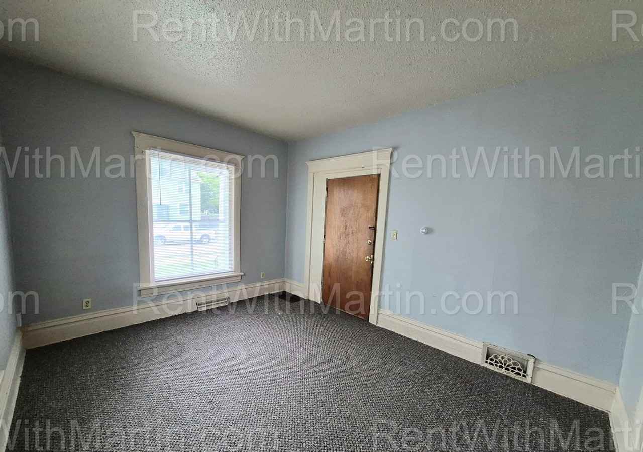 910 Mulberry St - Photo 3 of 24