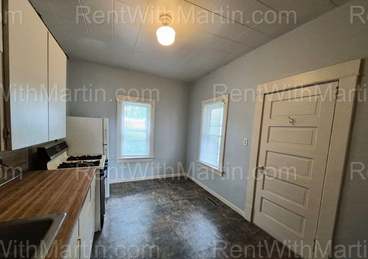 910 Mulberry St - Photo 4 of 24