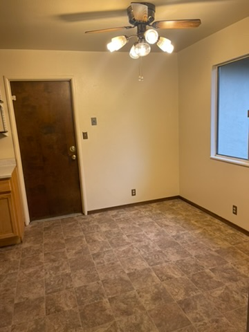 312 S Amador St - Photo 3 of 11