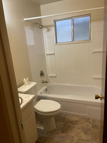 312 S Amador St - Photo 5 of 11