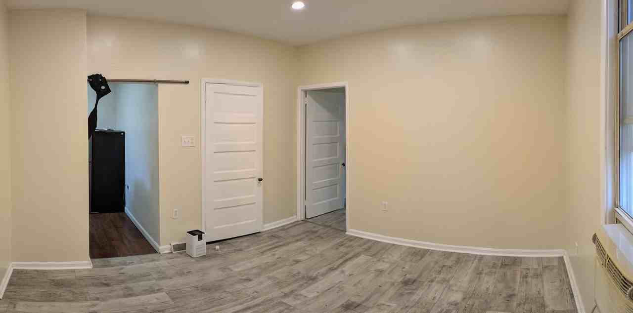 7344 Denniston Ave - Photo 4 of 14