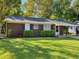 featured image of 1015 Shirley Ln