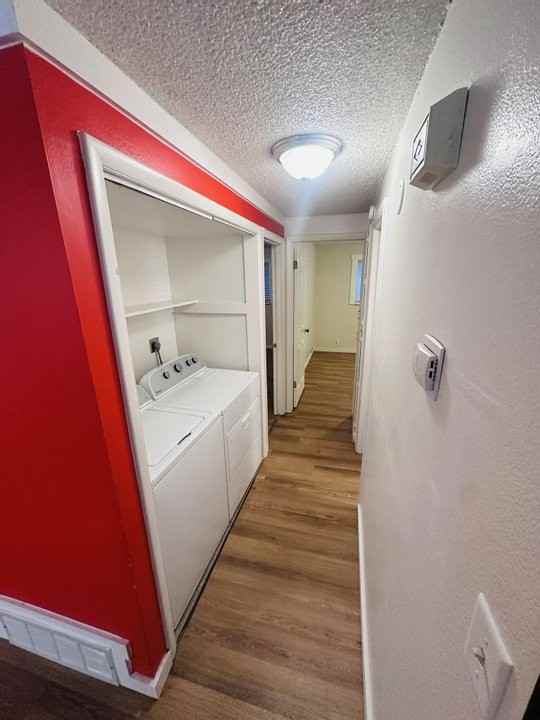 844 S Roberta St #1 - Photo 2 of 13