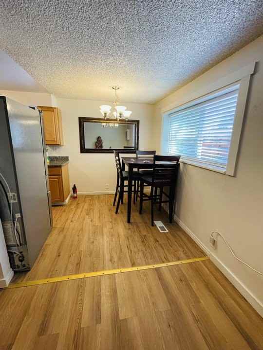 844 S Roberta St #1 - Photo 4 of 13