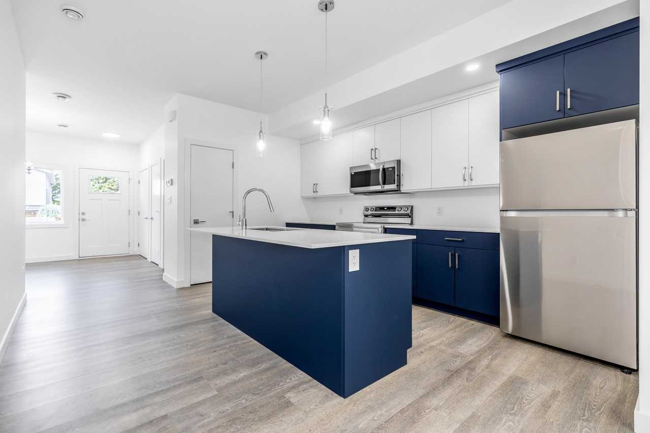 11 Barrington Avenue - Photo 5 of 24