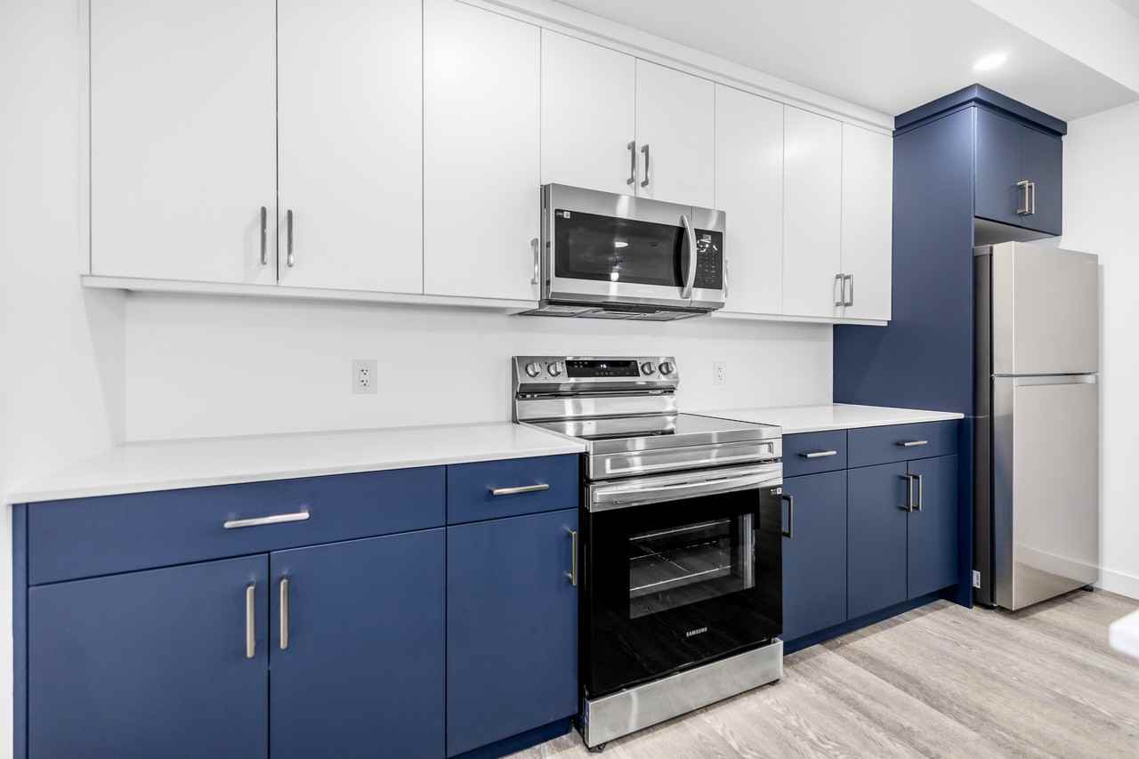 11 Barrington Avenue - Photo 7 of 24