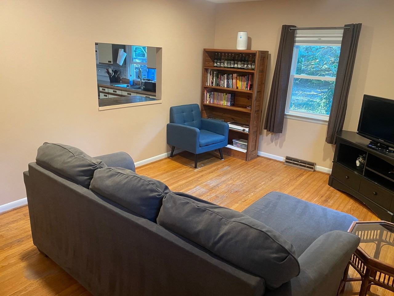 9512 4th Pl - Photo 4 of 18
