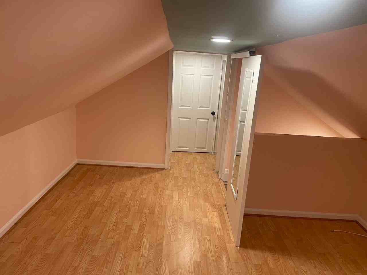 9512 4th Pl - Photo 7 of 18