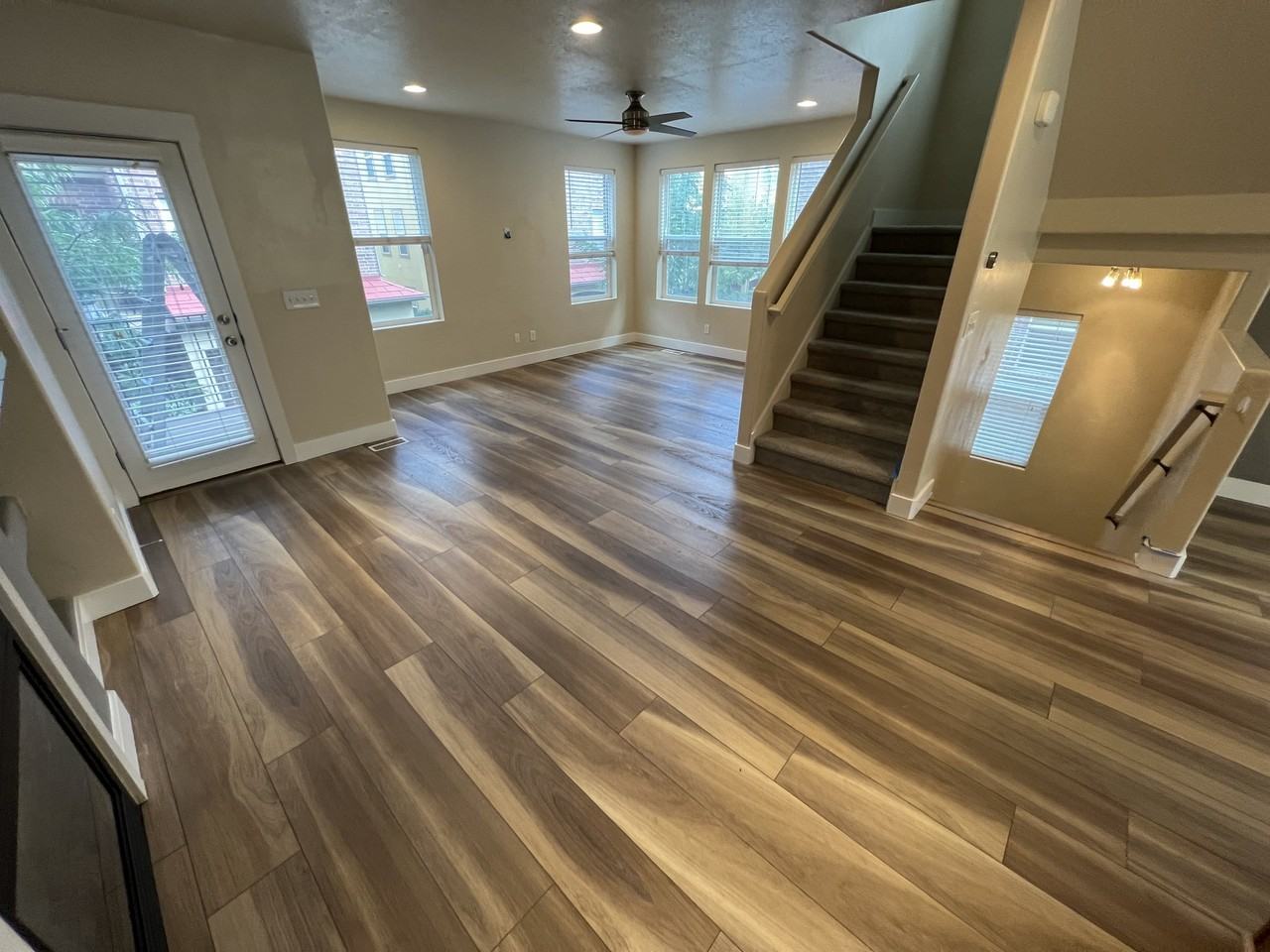 170 W Barry Links Way - Photo 2 of 50
