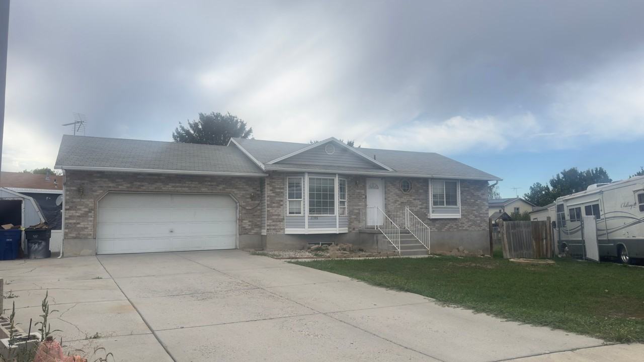 3786 W Beau View Ct - Photo 2 of 20
