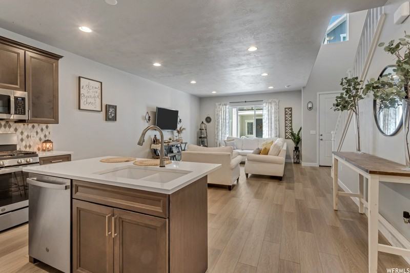 15030 S Wild Horse Way - Photo 6 of 11