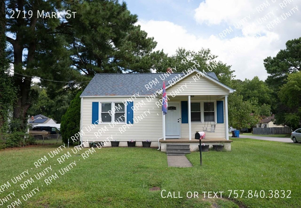 2719 Mark St - Photo 2 of 13