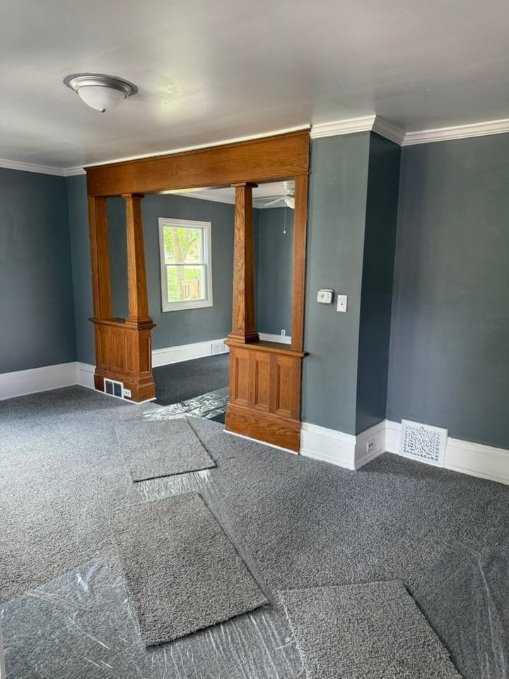 105 Lincoln Ct - Photo 3 of 13