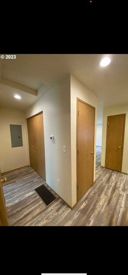15 Ne 157th Ave - Photo 6 of 22