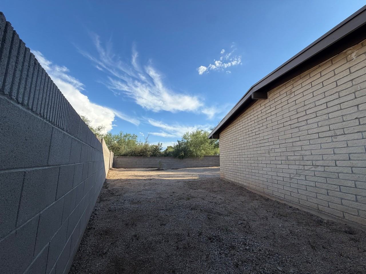 9716 E Hollow Pl - Photo 4 of 21