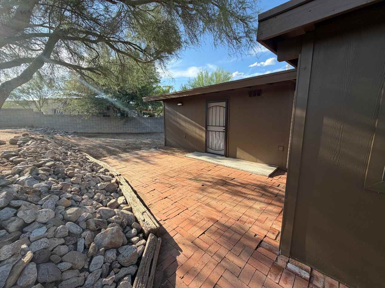 9716 E Hollow Pl - Photo 5 of 21
