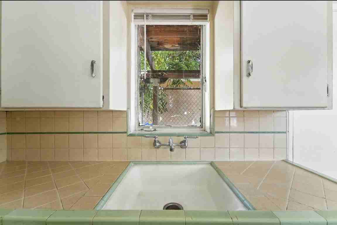 127 W 18th St #6 - Photo 7 of 13