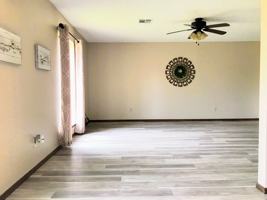 featured image of 719 Hawthorne Pl