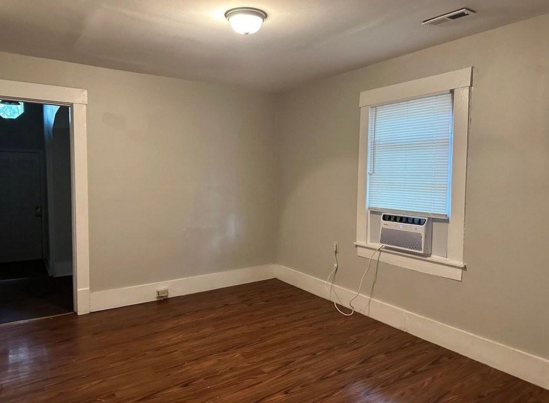 235 E Southern Heights Ave - Photo 3 of 8