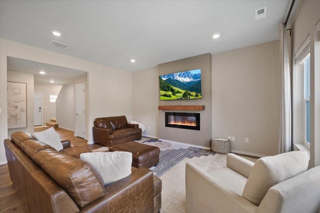 4603 S Frosty Ln - Photo 4 of 20