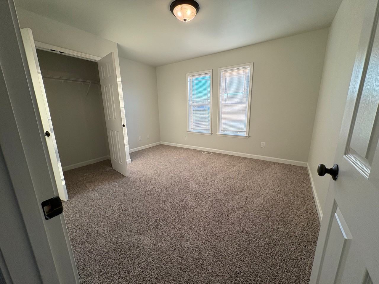 208 Settlers Pointe Dr - Photo 7 of 13