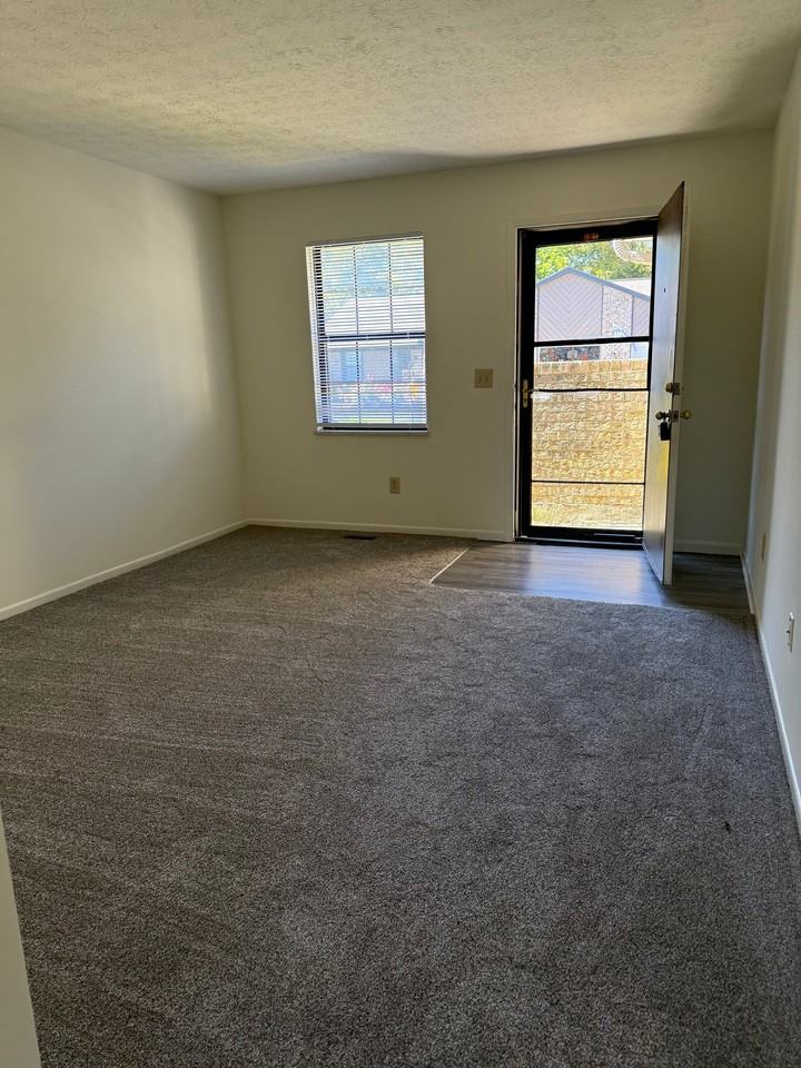 8514 Peachwood Dr - Photo 4 of 19