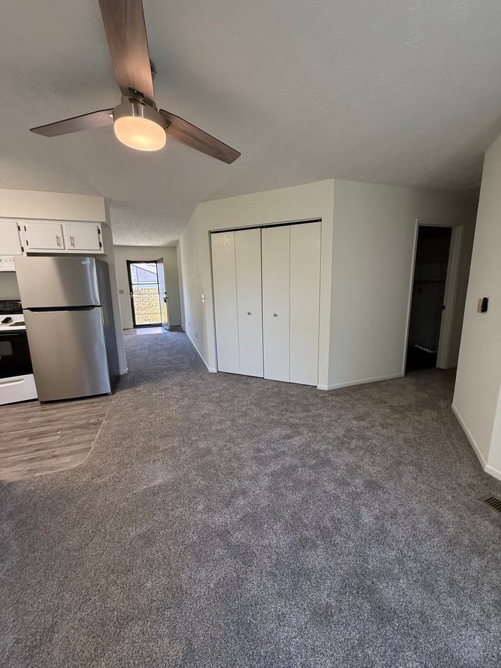 8514 Peachwood Dr - Photo 6 of 19