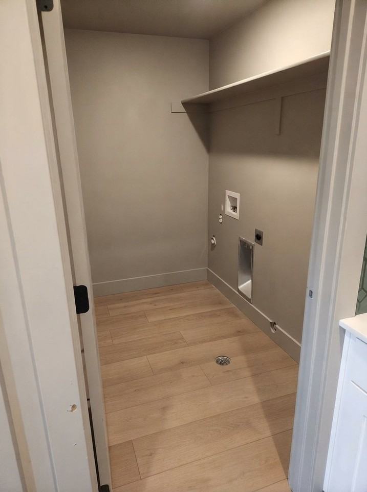 3706 Sw #9 - Photo 2 of 10