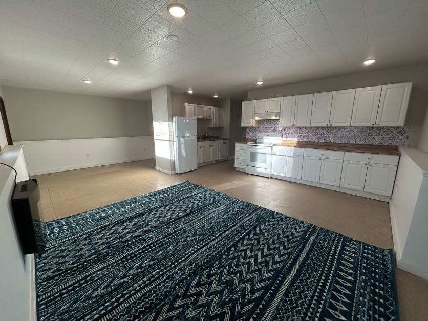 298 North Rd #2 - Photo 2 of 20