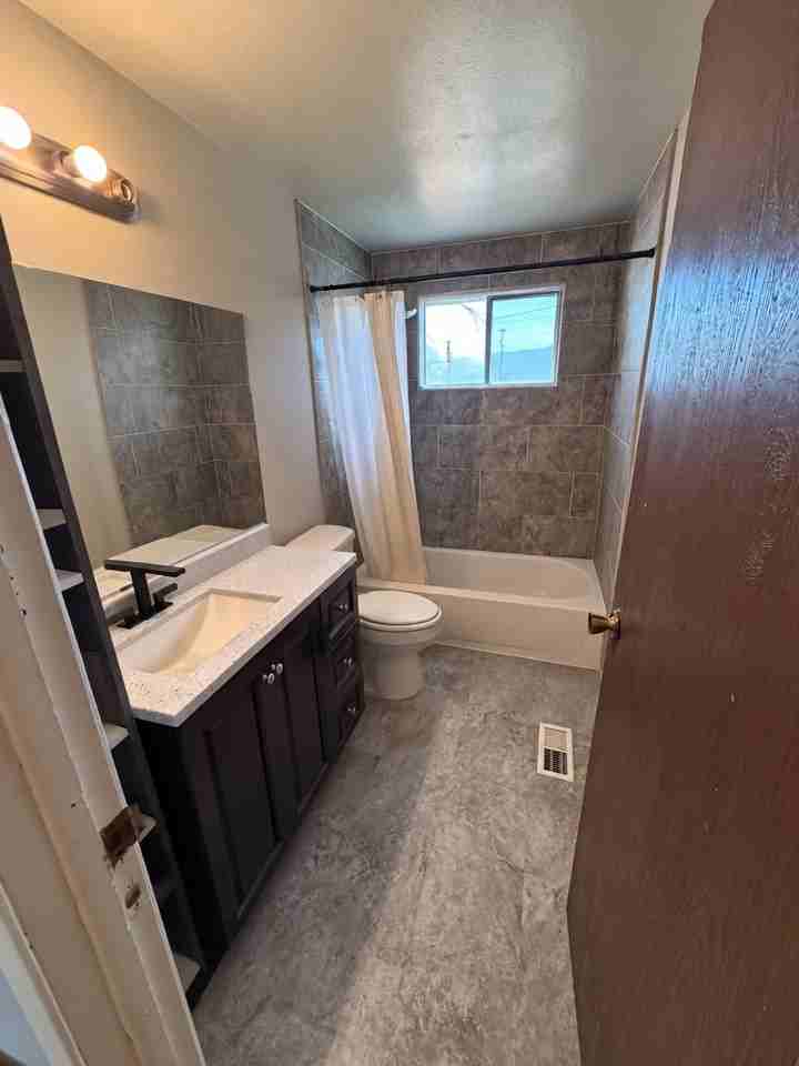 20420 E Wellesley Ave - Photo 4 of 10