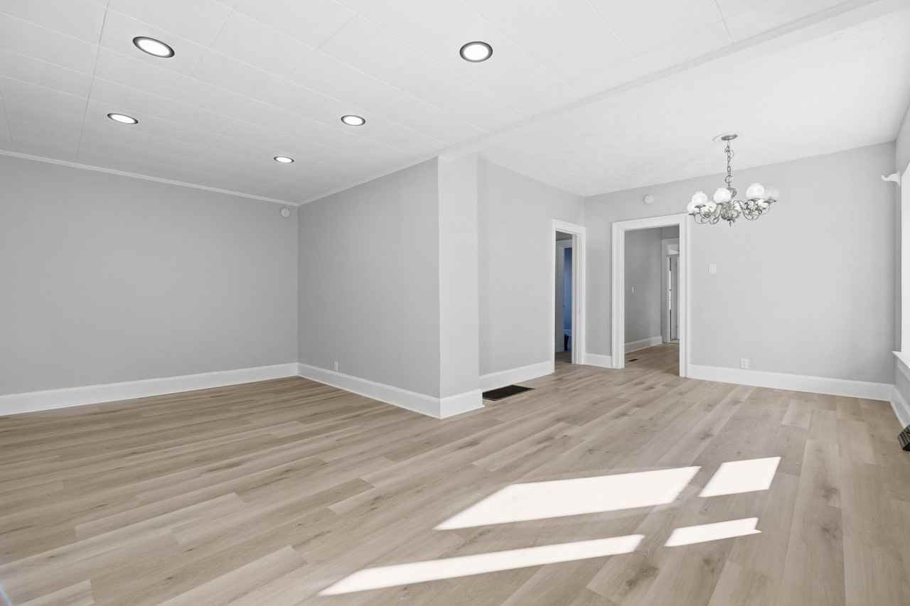 215 Lexington Ave - Photo 4 of 20