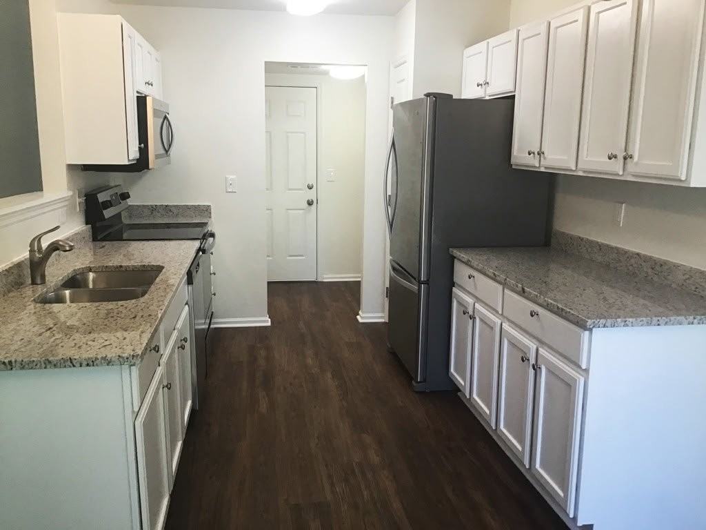 3096 Stony Hollow Ct - Photo 2 of 13