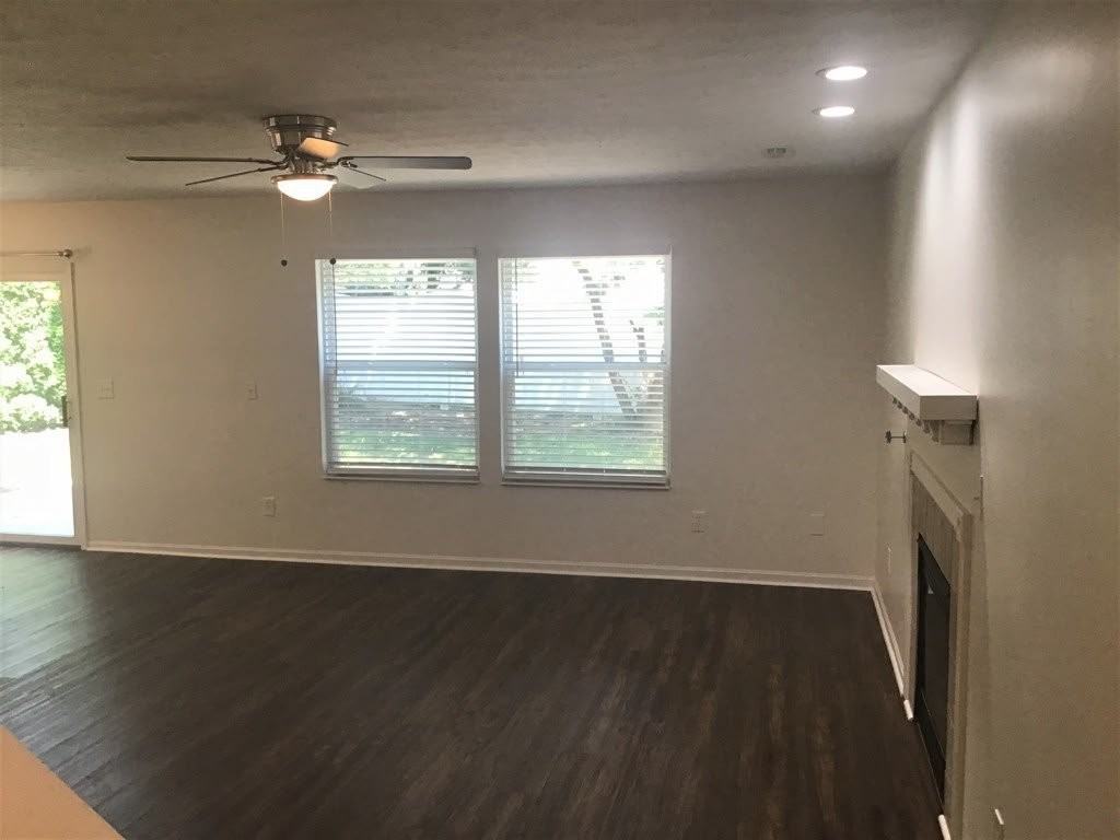 3096 Stony Hollow Ct - Photo 5 of 13
