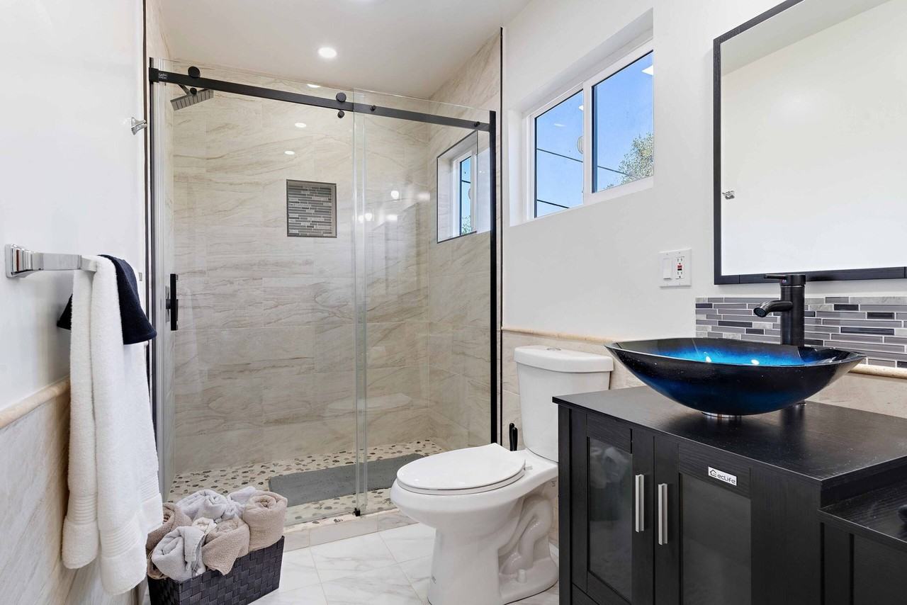 1240 Cebu Ln #B - Photo 4 of 18