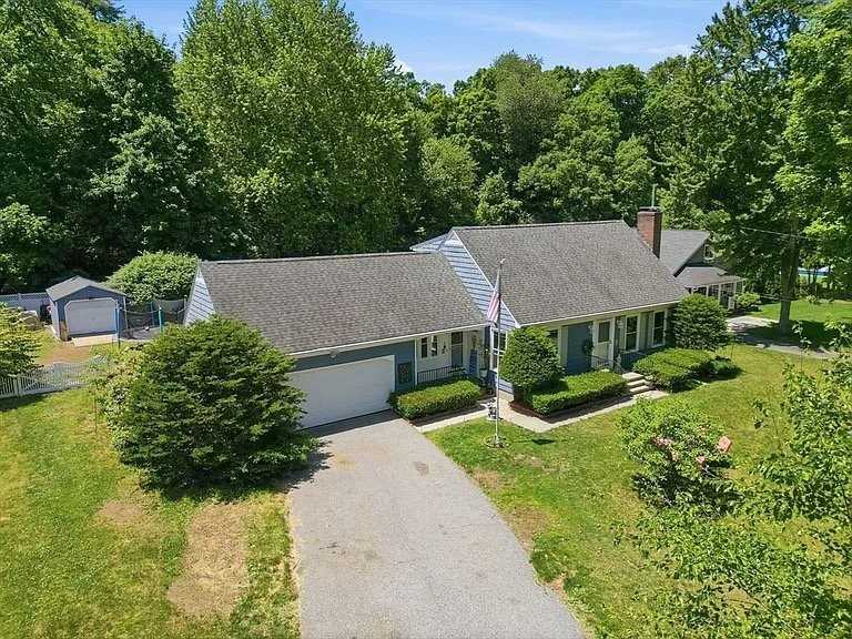 64 Senator St - Photo 2 of 23