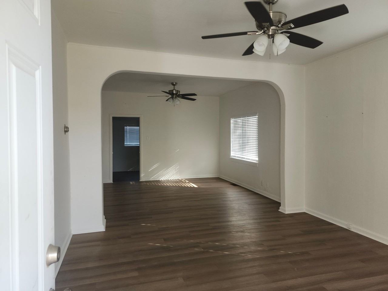 522 Sawtooth Ave - Photo 2 of 11