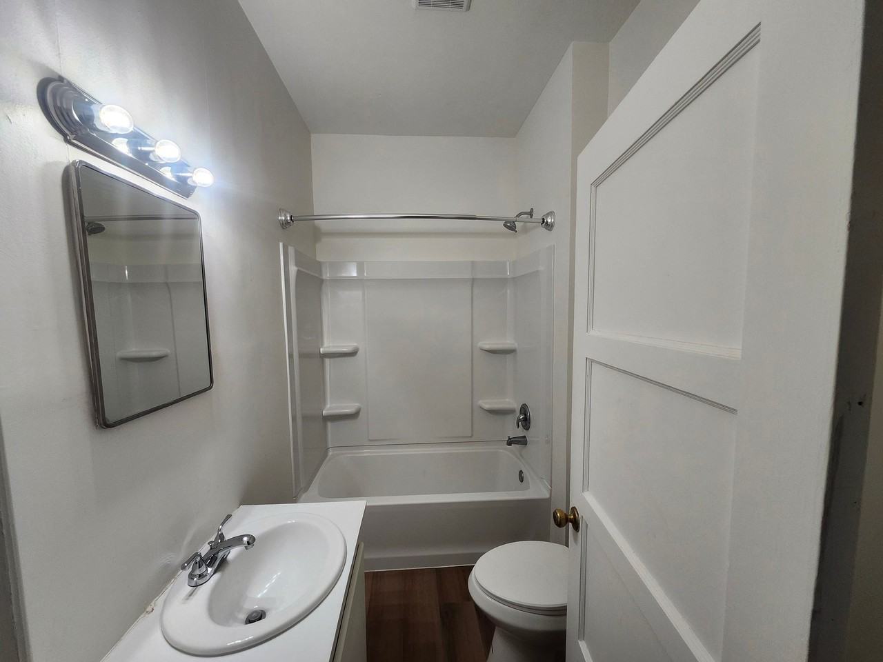 522 Sawtooth Ave - Photo 7 of 11