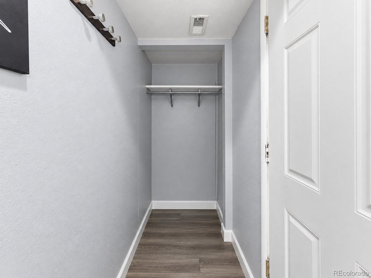 1223 S Wheeling Way - Photo 6 of 24